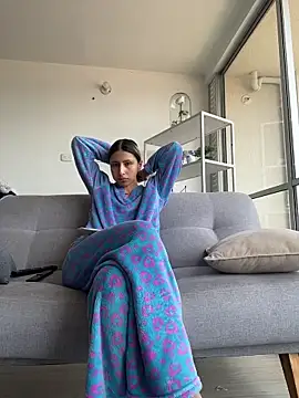 Ameellie online show from February 2026 05:08:01 PM