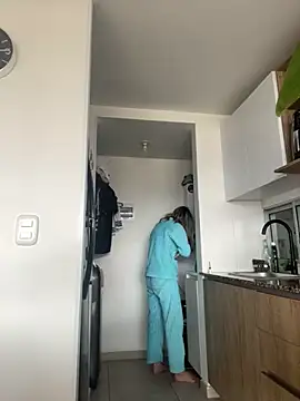 Ameellie online show from September 2025 03:29:01 PM