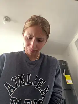 Ameellie online show from June 2026 03:54:02 PM