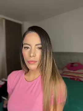 Snapshot of amelye_saens chatting on March 2025 02:30:02 AM amelye saens online show from March 2025 02:30:02 AM