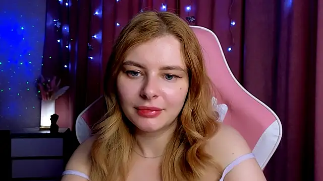 Snapshot of Day-off chatting on October 2025 03:30:01 AM Day-off online show from October 2025 03:30:01 AM