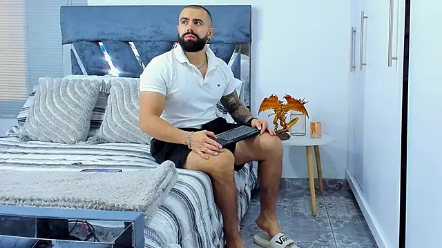 Zack Froone online show from February 2026 01:10:01 PM