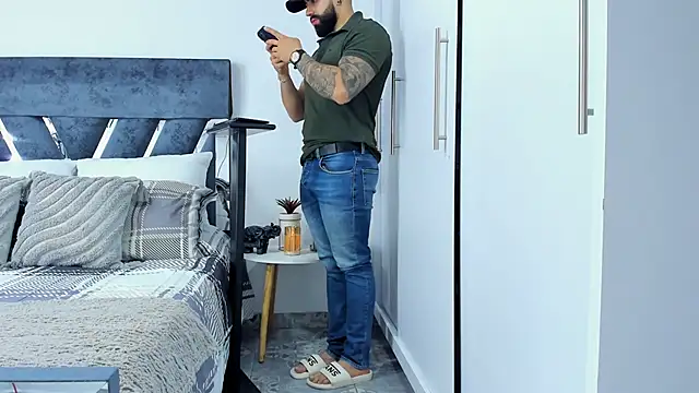 Zack Froone online show from November 2025 12:38:02 PM