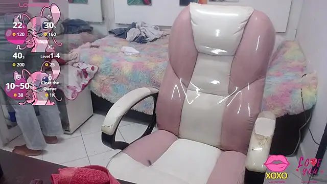 alegriamartinez online show from September 2025 07:43:02 PM