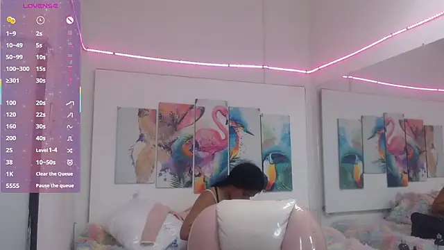 alegriamartinez online show from December 2025 12:07:01 PM