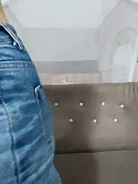 I AM NOT A SLUT online show from March 2025 04:02:02 AM
