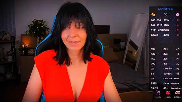  Kelly   online show from November 2025 01:04:01 PM