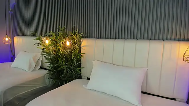 SaraRiley online show from November 2025 10:32:02 PM