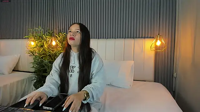 SaraRiley online show from December 2025 10:34:02 PM