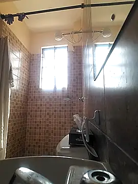 skiihot online show from February 2025 12:16:01 PM