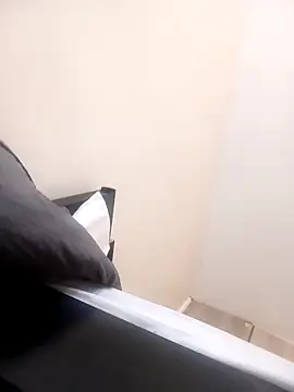 skiihot online show from March 2026 07:08:02 AM