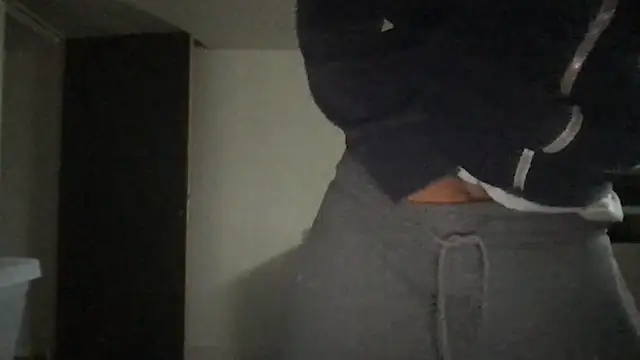 Snapshot of athenphysics chatting on April 2026 04:21:01 PM athenphysics online show from April 2026 04:21:01 PM