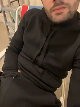 Snapshot of athenphysics chatting on January 2025 04:08:01 PM athenphysics online show from January 2025 04:08:01 PM