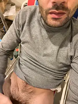 Snapshot of athenphysics chatting on January 2025 09:07:02 PM athenphysics online show from January 2025 09:07:02 PM