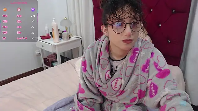 little  amy  online show from October 2025 08:21:02 PM