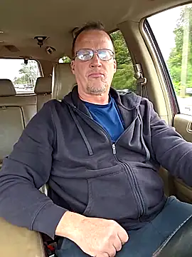 Cockrub1 online show from October 2025 05:25:02 PM