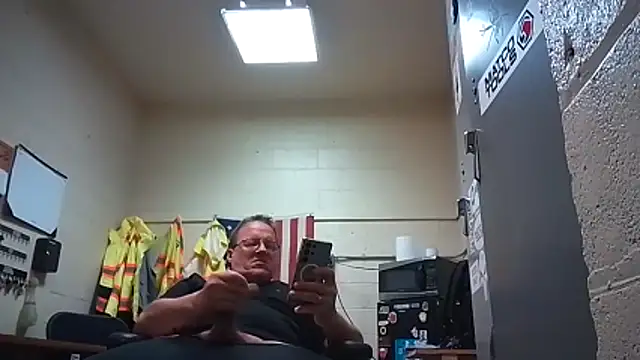 Cockrub1 online show from December 2025 07:36:02 AM