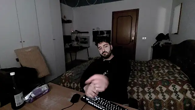 Snapshot of Alexox02 chatting on January 2025 07:00:02 PM Alexox02 online show from January 2025 07:00:02 PM