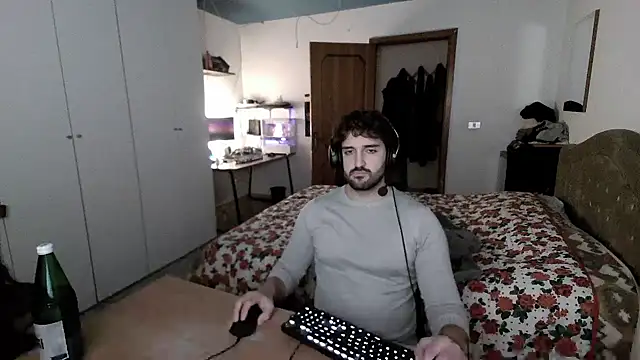 Snapshot of Alexox02 chatting on January 2025 05:47:02 PM Alexox02 online show from January 2025 05:47:02 PM