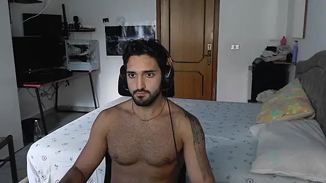 Snapshot of Alexox02 chatting on September 2025 04:13:01 PM Alexox02 online show from September 2025 04:13:01 PM