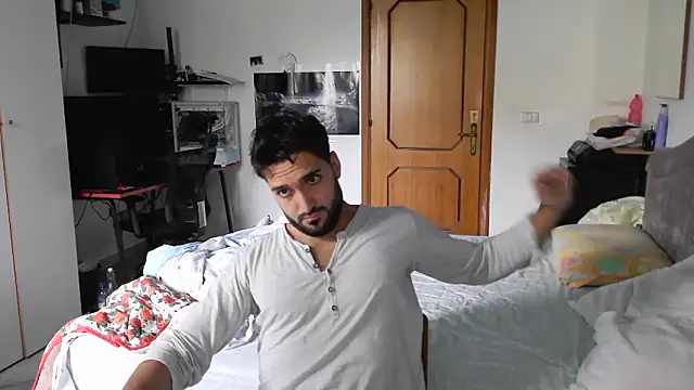 Snapshot of Alexox02 chatting on October 2025 09:17:02 AM Alexox02 online show from October 2025 09:17:02 AM