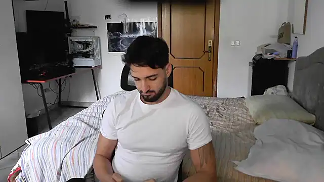 Snapshot of Alexox02 chatting on November 2025 10:04:02 AM Alexox02 online show from November 2025 10:04:02 AM