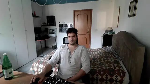 Snapshot of Alexox02 chatting on December 2024 10:10:01 AM Alexox02 online show from December 2024 10:10:01 AM