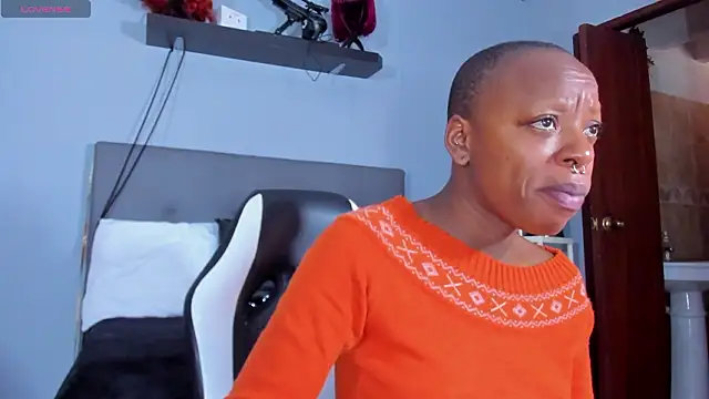 Coco Kiss online show from March 2026 07:13:02 PM