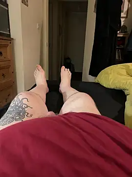 Snapshot of chatting on November 2025 09:07:02 PM online show from November 2025 09:07:02 PM