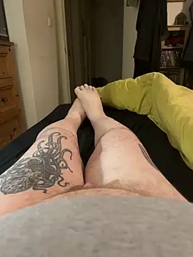 Snapshot of chatting on December 2025 09:47:01 PM online show from December 2025 09:47:01 PM