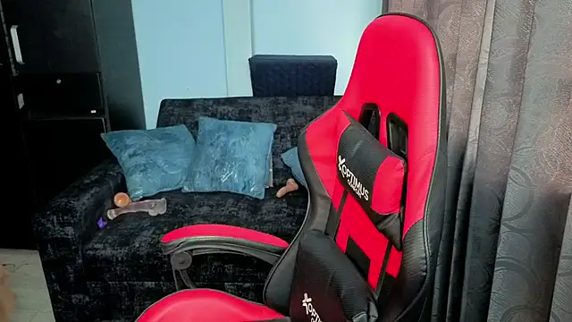 charlotee lovee69 online show from November 2025 08:31:01 PM