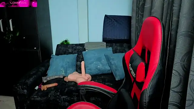 charlotee lovee69 online show from December 2025 03:01:02 AM