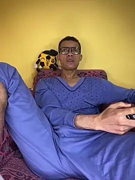 MoiseXxx 777 online show from February 2025 09:49:01 AM
