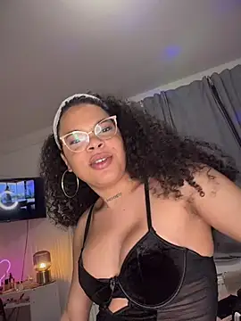 naomikandra online show from December 2025 08:19:01 PM