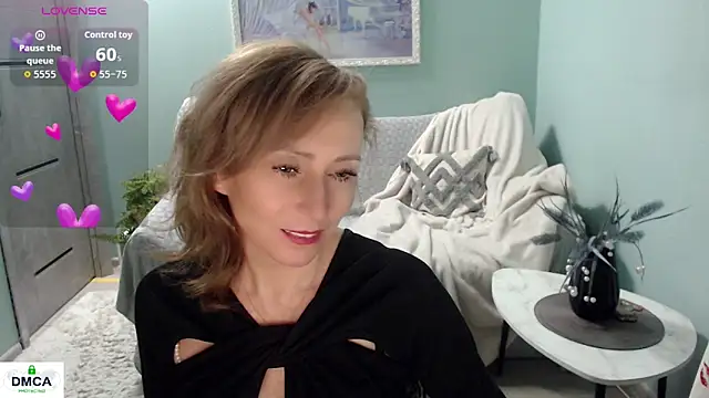 HornyMilf 777 online show from November 2025 05:50:01 AM