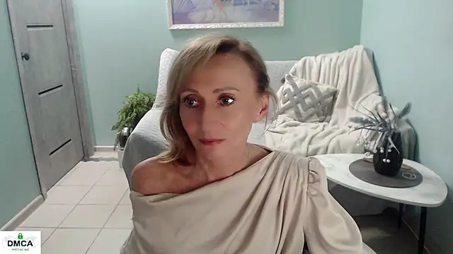 Snapshot of HornyMilf_777 chatting on July 2026 07:41:01 AM HornyMilf 777 online show from July 2026 07:41:01 AM