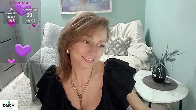 HornyMilf 777 online show from October 2025 07:41:01 AM