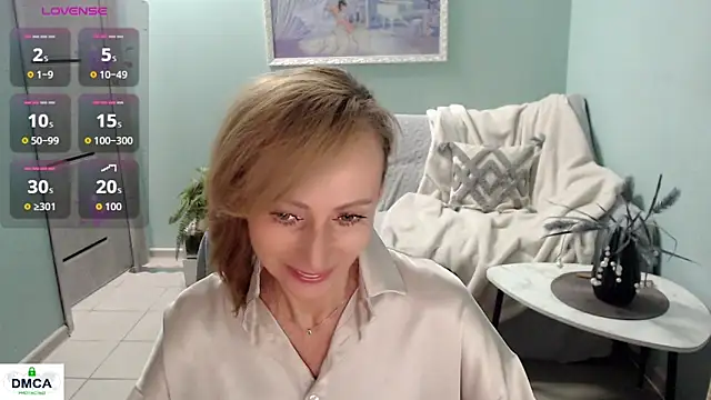 Snapshot of HornyMilf_777 chatting on June 2026 06:40:02 AM HornyMilf 777 online show from June 2026 06:40:02 AM