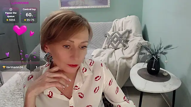 HornyMilf 777 online show from September 2025 06:08:01 AM