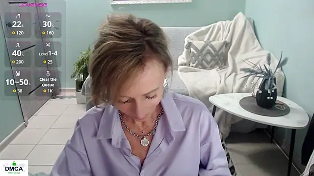 Snapshot of HornyMilf_777 chatting on June 2026 07:27:02 AM HornyMilf 777 online show from June 2026 07:27:02 AM