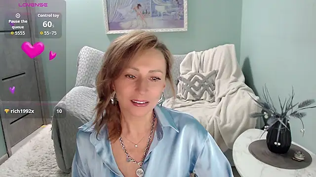HornyMilf 777 online show from October 2025 06:15:02 AM