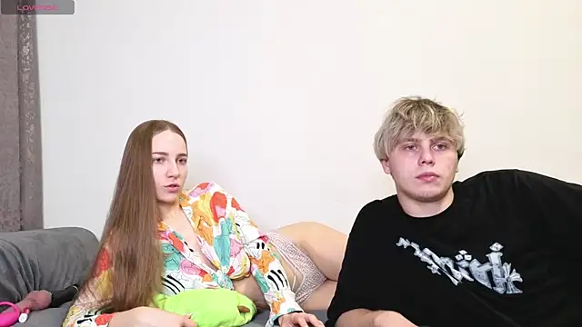Emily and Ilumi online show from September 2025 10:21:02 AM