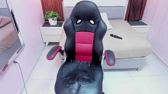 MILEY JOAS2 online show from March 2026 07:43:02 PM