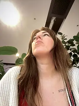 MommmyYummy online show from October 2025 09:32:02 AM