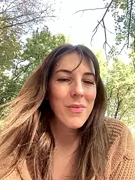 MommmyYummy online show from September 2025 01:33:01 PM