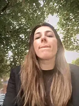 MommmyYummy online show from September 2025 01:40:01 PM