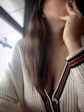 MommmyYummy online show from October 2025 10:34:02 AM