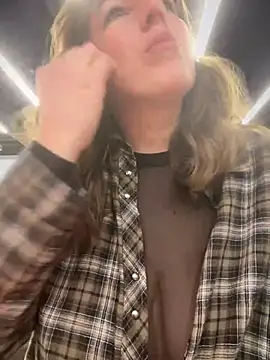 MommmyYummy online show from February 2025 05:09:01 PM