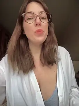 MommmyYummy online show from April 2026 11:50:01 AM