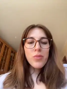 MommmyYummy online show from March 2026 09:47:01 AM